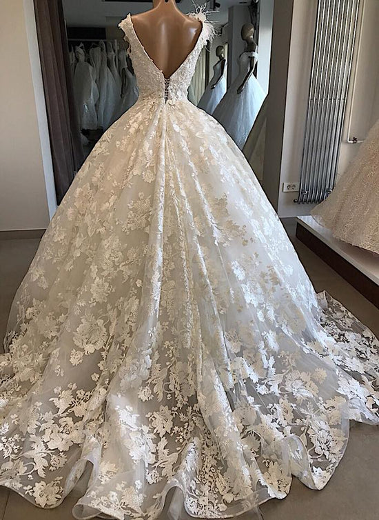 Kaufen Sie Elegante Brautkleider Prinzessin online bei babyonlinedress.de. A Linie Hochzeitskleid Günstig Online für Sie zur Hochzeit online.