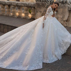 Finden Sie Schicke Hochzeitskleider Prinzessin online bei babyonlinedress.de. Brautkleider Mit Spitze für Sie zur Hochzeit gehen.