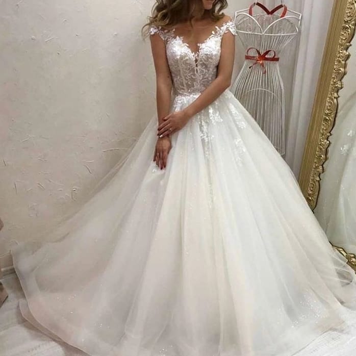 Finden Sie Designer Hochzeitskleider A Linie online bei babyonlinedress.de. Brautkleid Tüll für Sie nach maß online kaufen.