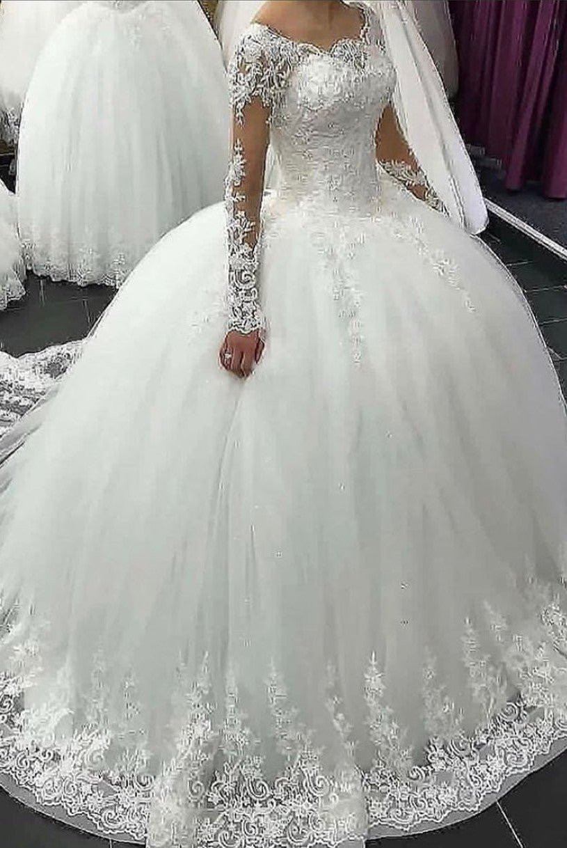 Hier können Sie Designer Hochzeitskleider Mit Ärmel online bei babyonlinedress.de. Spitze Brautkleider Prinzessin für Sie nach maß zur Hochzeit gehen online.