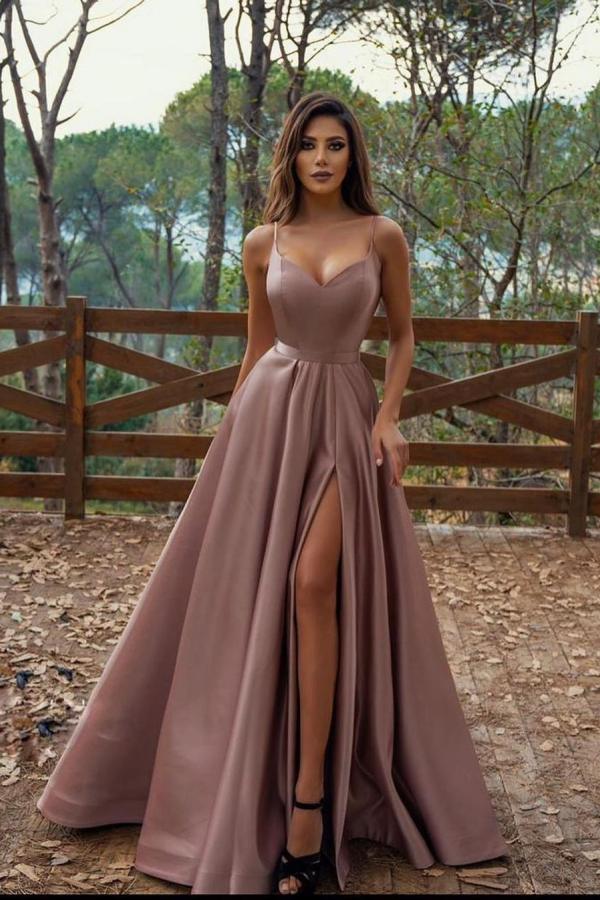 Finden Sie bei Thekleid.de Schlichte Abendkleider Lang Günstig online. Abiballkleider Online für Sie zum abiball gehen.