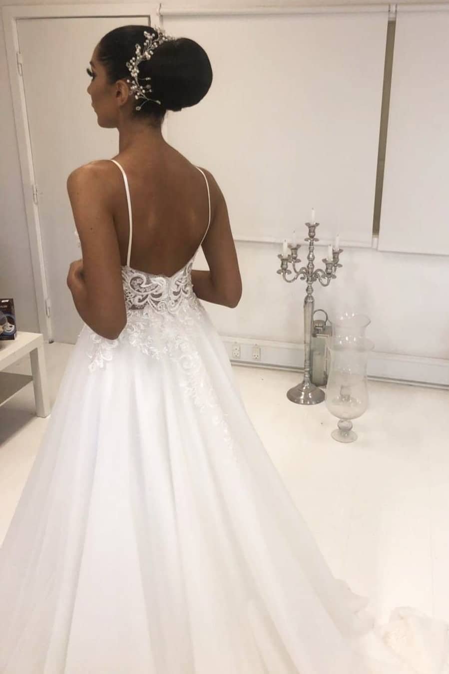 Hier können Sie Designer Hochzeitskleider Weiß online bei babyonlinedress.de kaufen. Brautkleider Mit Spitze Online für Sie zur Hochzeit online.