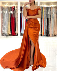 Suchen Sie Schlichtes Abendkleid Lang Günstig online bei Thekleid.de. Orange Abiballkleider maß geschneidert kaufen.