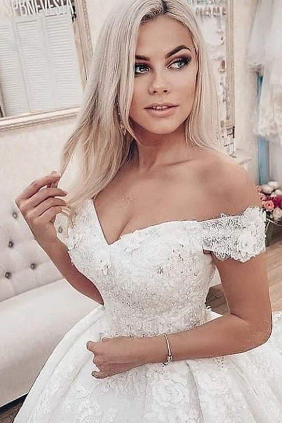 Finden Sie Prinzessin Hochzeitskleider Spitze online bei babyonlinedress.de. Wunderschöne Brautkleider Günstig nach maß anfertigen bekommen.
