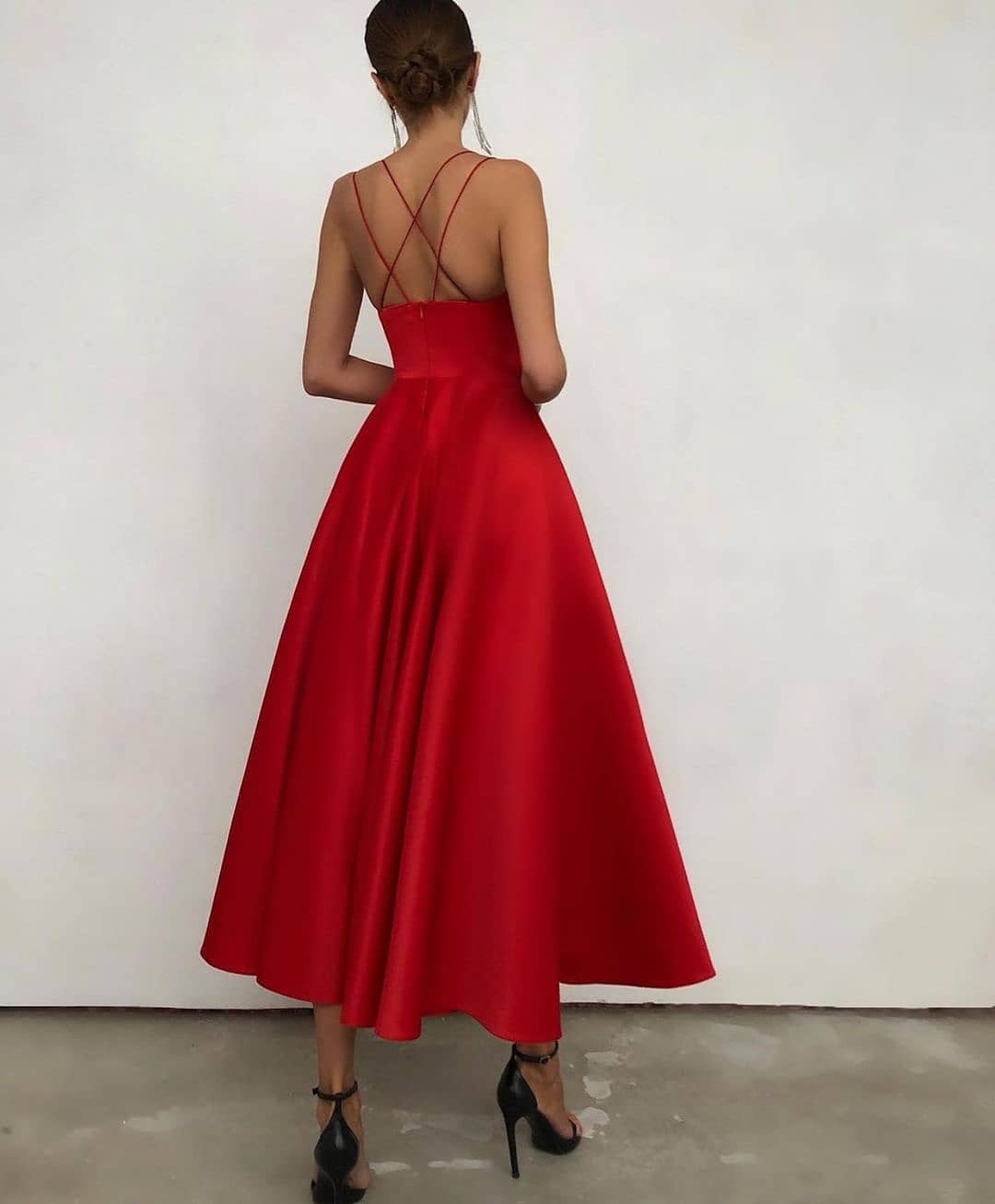 Finden Sie Rote Cocktailkleider Günstig online bei Thekleid.de. Abendkleider Abiballkleider Online mit hocher qualität bekommen.