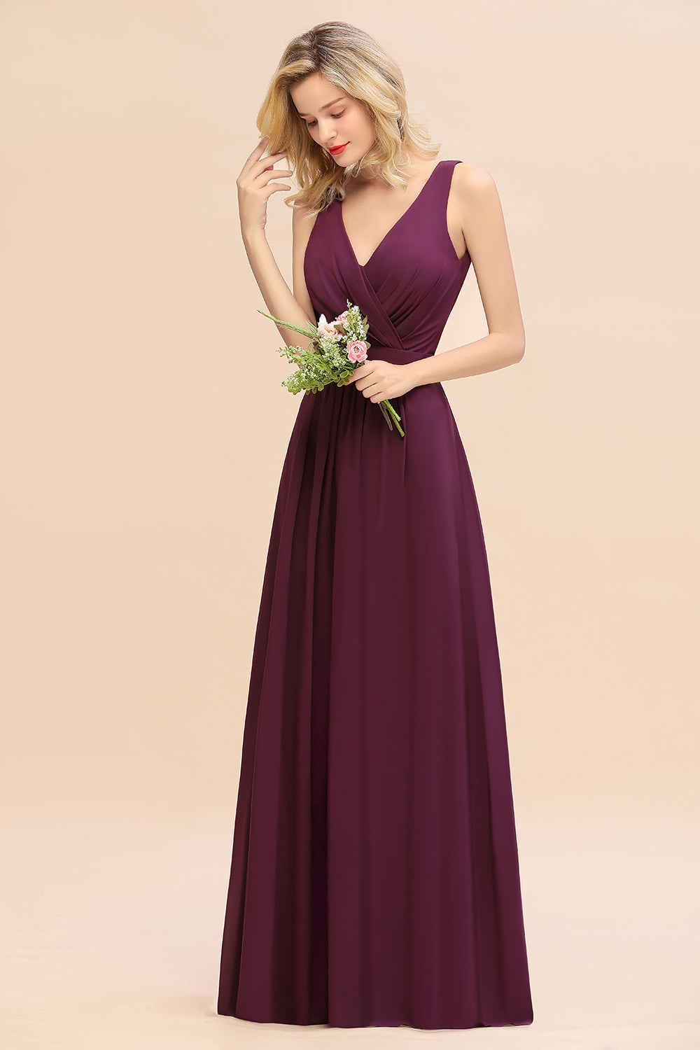 BMbridal Affordable V Ausschnitt Ruffle Long Grape Chiffon Bridesmaid Dress with Schleife