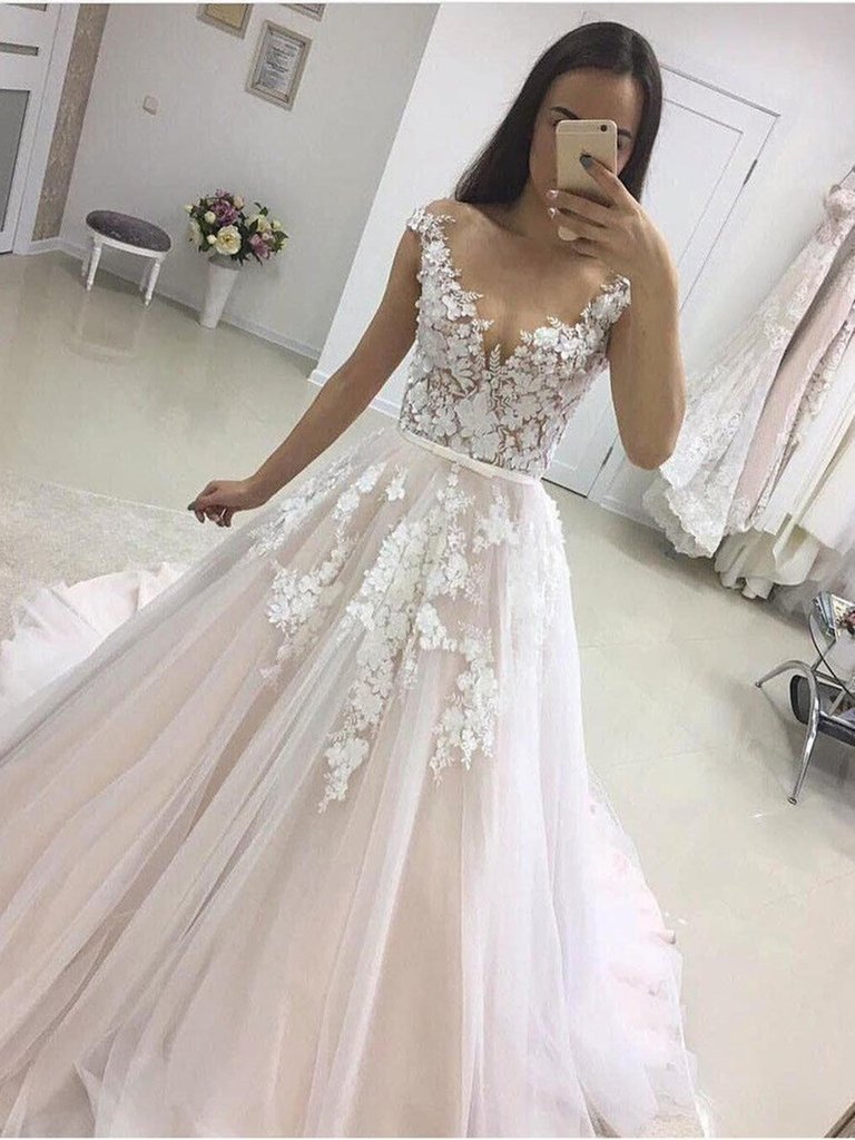 Bestellen Sie Modern Brautkleider A Linie online bei babyonlinedress.de. Hochzeitskleider mit Spitze Online für Sie zur Hochzeit gehen.