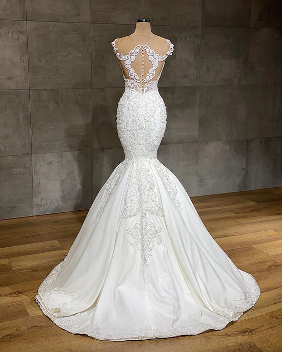 Hier können Sie bei babyonlinedress.de Designer Brautkleider Meerjungfrau kaufen. Hochzeitskleider mit Spitze Online für Sie zur Hochzeit gehen.
