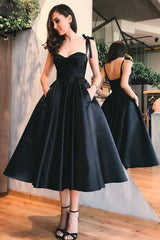 Hier können Sie bei Thekleid.deCocktailkleid Schwarz Knielang, Abendkleider Kurz Online kaufen. Abiballkleider,Abendkleidernach maß anfertigen mit günstigen preis