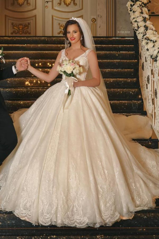 Laden Sie das Bild in den Galerie-Viewer, Bestellen Sie Luxus Hochzeitskleider Prinzessin Glitzer online bei babyonlinedress.de. Brautkleider Mit Spitze für Sie zur Hochzeit gehen.
