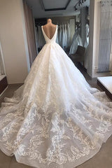 Hier können Sie Moderne Prinzessin Brautkleid Weiß online bei babyonlinedress.de. Hochzeitskleid Mit Spitze für Sie zur Hochzeit.