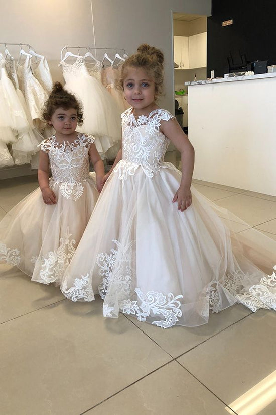 Suchen Sie Schöne Blumenmödchenkleider Günstig online bei babyonlinedress.de. Kinder Hochzeitskleider für sie zur hochzeit gehen.