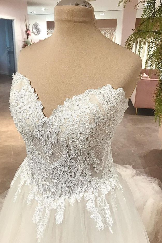 Finden Sie Elegante Brautkleider Herz Ausschnitt online bei babyonlinedress.de. Hochzeitskleider A Linie für sie zur hochzeit gehen.