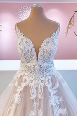 Bestellen Sie Designer Hochzeitskleider mit Spitze online bei babyonlinedress.de. Brautkleid A Linie für sie mit hocher Qualität bekommen.