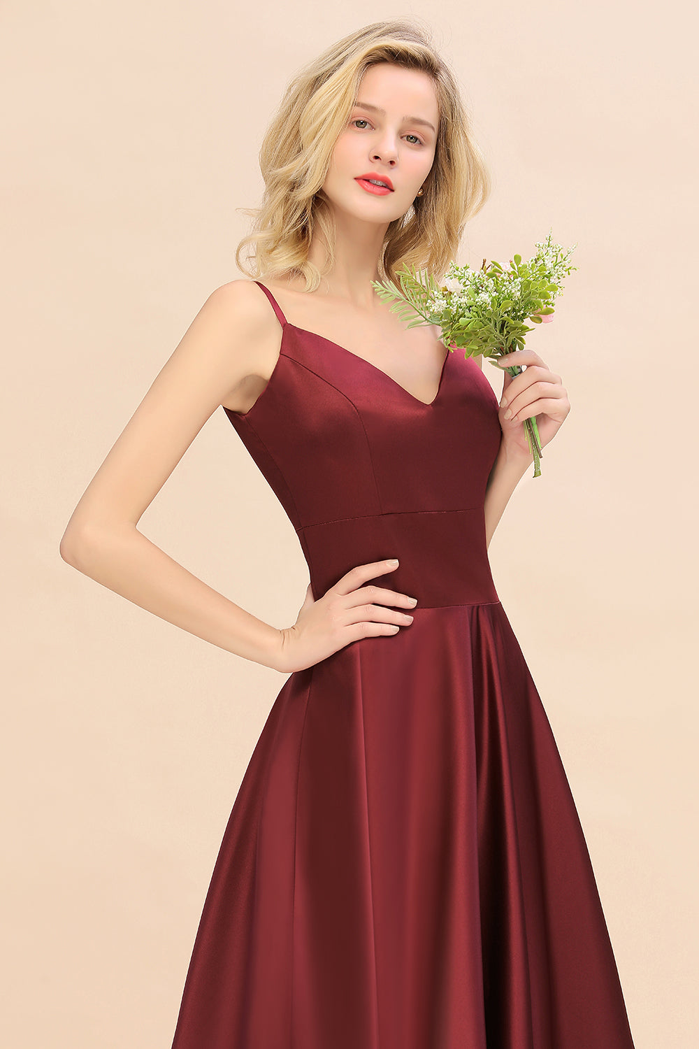 Suchen Sie Schöne Brautjungfernkleider Lang Rot online bei babyonlinedress.de. Brautjungfernkleid Günstig für Sie zur Hochzeit gehen.