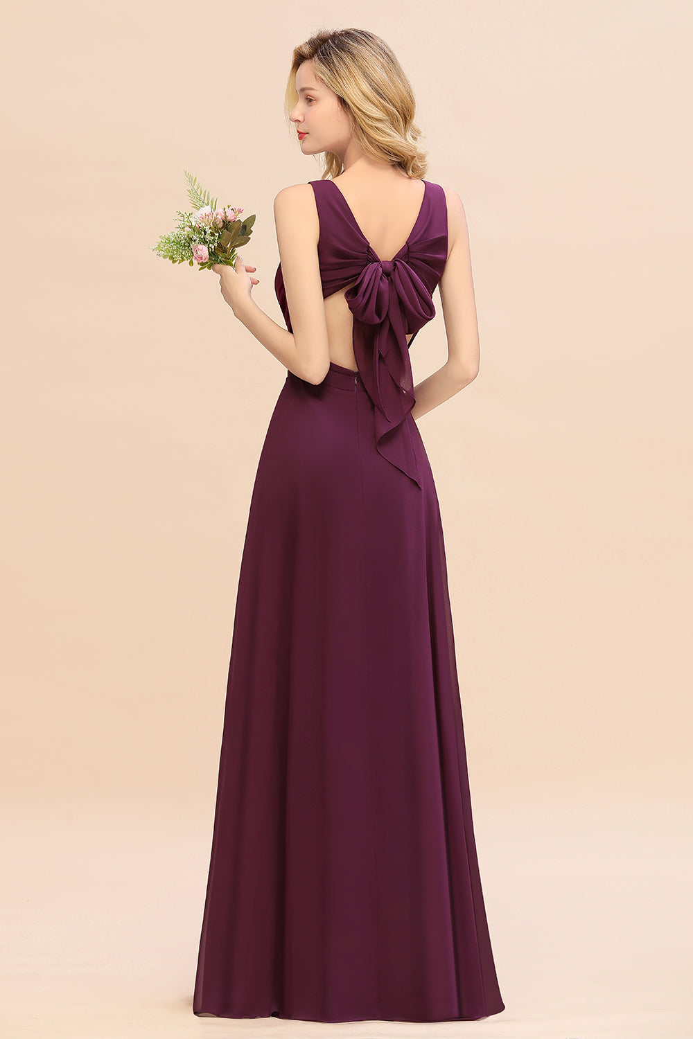 BMbridal Affordable V Ausschnitt Ruffle Long Grape Chiffon Bridesmaid Dress with Schleife