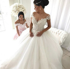 hier können Sie Elegant Weiße Hochzeitskleider Mit Spitze online bei babyonlinedress.de kaufen. Prinzessin Tüll Brautkleider für Sie zur Hochzeit.