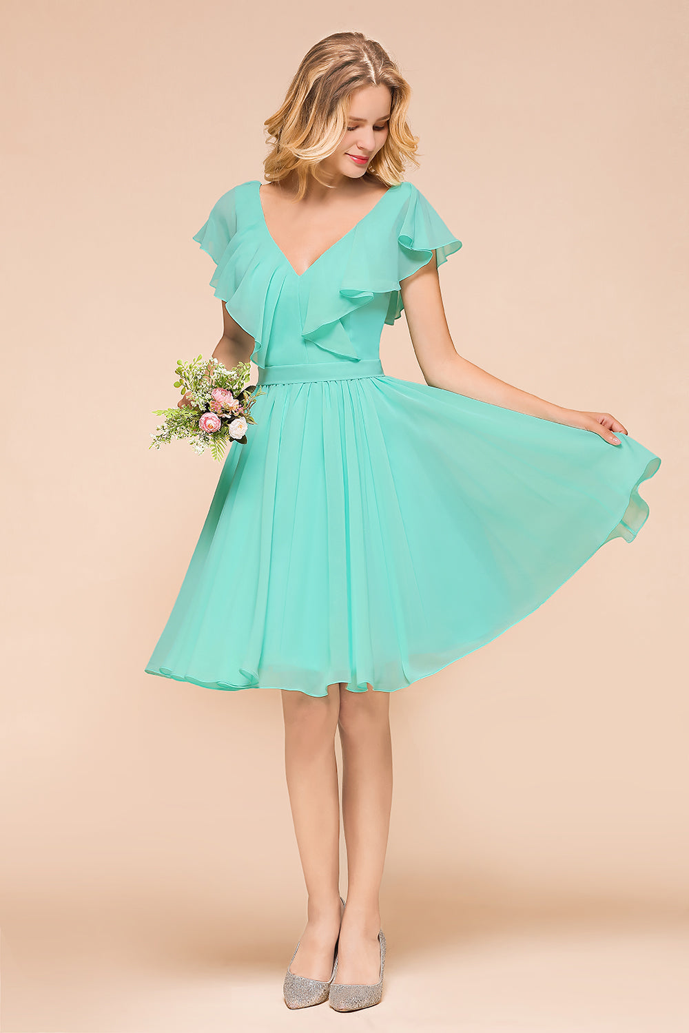 Bestellen Sie Brautjungfernkleider Kurz Mint Grün online bei babyonlinedress.de. Chiffon Kleider Günstig für Sie zur Hochzeit gehen.