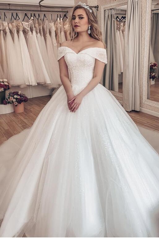 suchen Sie Luxus Brautkleider Prinzessin online bei babyonlinedress.de.Weiße Hochzeitskleider Mit Schleppe mit günstigen preis bekommen.