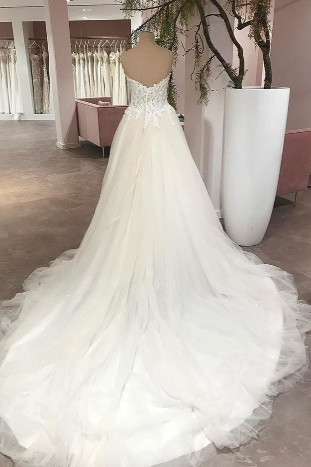 Finden Sie Elegante Brautkleider Herz Ausschnitt online bei babyonlinedress.de. Hochzeitskleider A Linie für sie zur hochzeit gehen.
