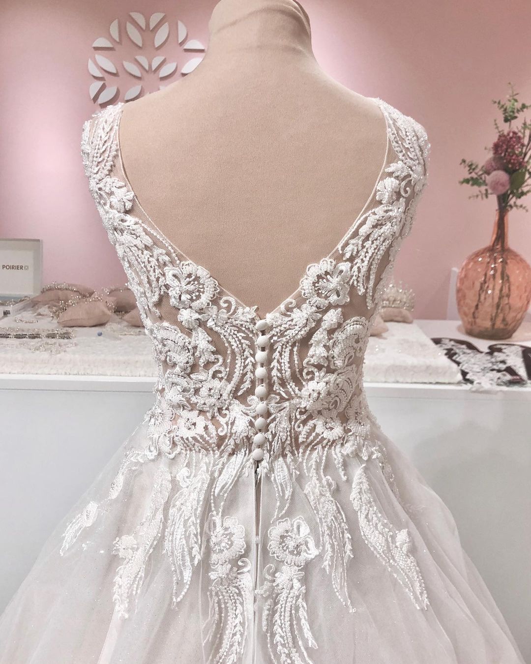 Finden Sie Vintage Hochzeitskleid A Linie Spitze online bei babyonlinedress.de. Brautkleider Tüll Online für Sie zur Hochzeit gehen.