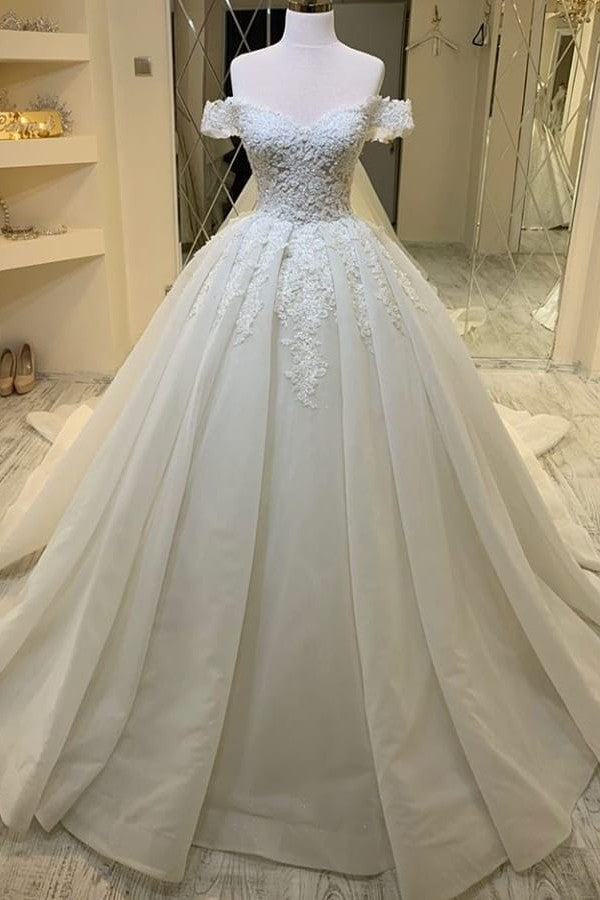 Laden Sie das Bild in den Galerie-Viewer, Hier können Sie Elegante Brautkleider mit Spitze  online bei babyonlinedress.de kaufen. Hochzeitskleid A Linie Online für Sie zur Hochzeit gehen.
