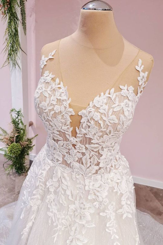 Kaufen Sie bei babyonlinedress.de Elegante Brautkleider A Line Spitze online. Schlichte Hochzeitskleider nach maß zur Hochzeit gehen.