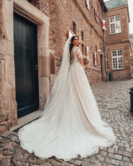 Suchen Sie Elegante Brautkleider mit Ärmel online bei babyonlinedress.de. Hochzeitskleider A Linie Spitze für Sie zur Hochzeit gehen.