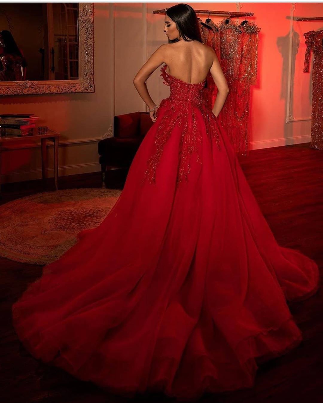 Laden Sie das Bild in den Galerie-Viewer, Bestellen Sie Extravagante Abendkleider Lang Rot online bei Thekleid.de. Abiballkleider mit Glitzer für Sie zum abiball gehen.
