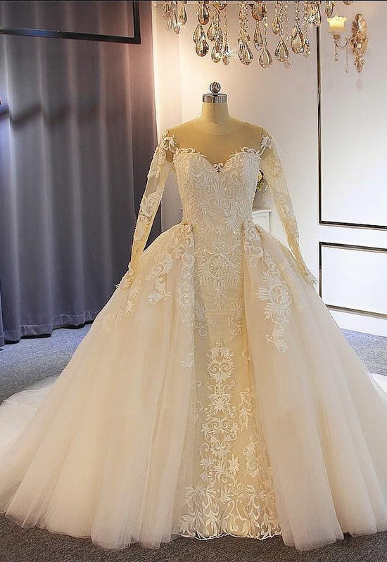 Kaufen Sie Elegante Brautkleider mit Ärmel online bei babyonlinedress.de. A Linie Hochzeitskleider Mit Spitze für Sie zur Hochzeit online.