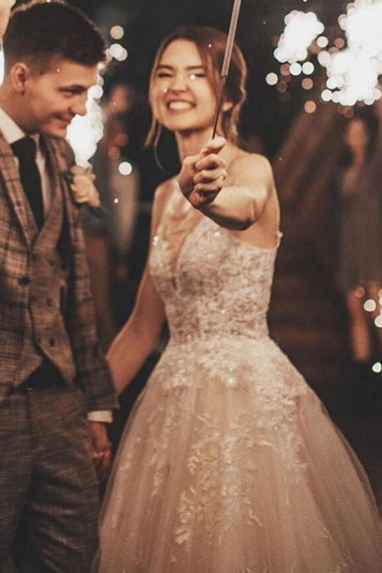 Suchen Sie bei babyonlinedress.de Wunderschöne Brautkleid A Linie Spitze online. Hochzeitskleider Tüll für Sie maß geschneidert bekommen.