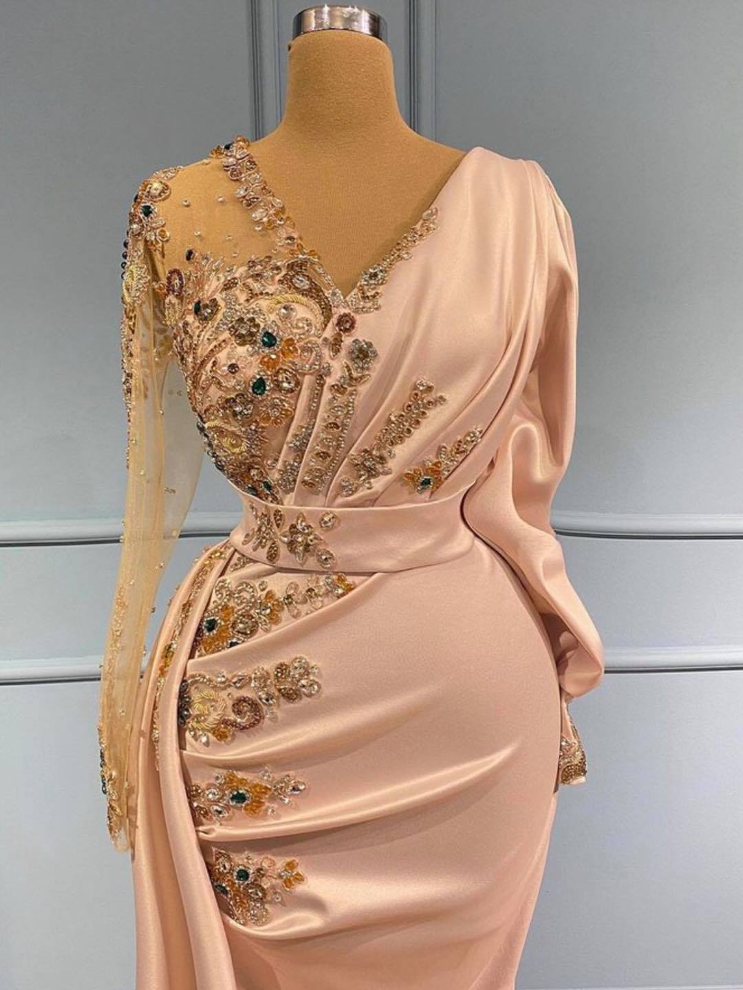 Suchen Sie Peach Abendkleider Lang Mit Ärmel online bei Thekleid.de. Abiballkleider Mit Glitzer für Sie nach maß anfertigen online.