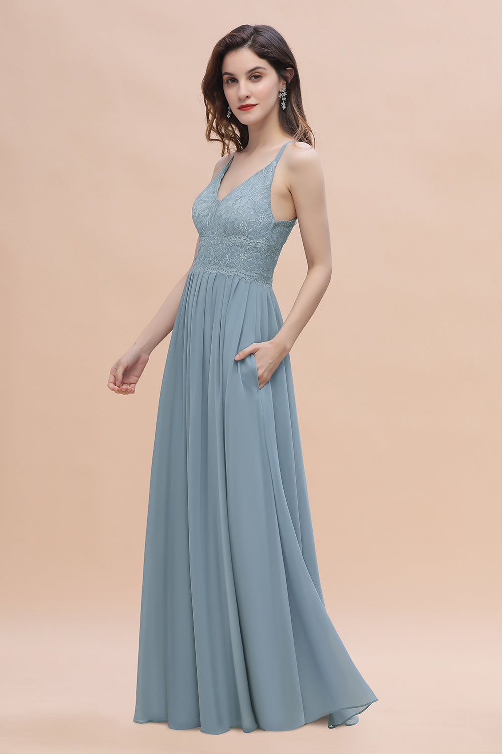 Bestellen Sie Stahlblaue Brautjungfernkleider Lang Chiffon online bei babyonlinedress.de. Kleider Für Brautjungfern nach maß anfertigen.