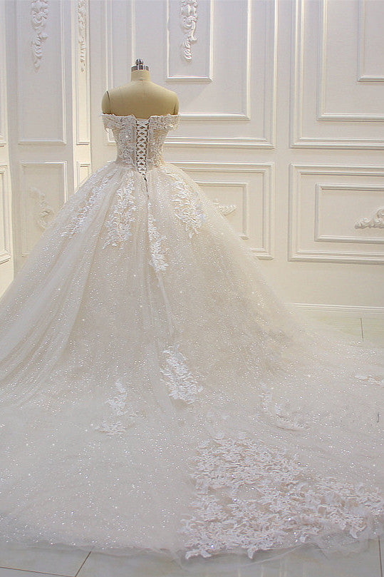 Kaufen sie Schöne Hochzeitskleider Prinzessin Gelitzer online bei babyonlinedress.de. Brautkleider mit Spitze für Sie maß geschneidert kaufen.