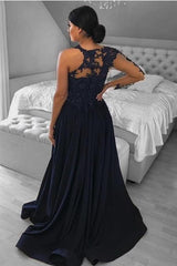 Suchen Sie Navy Blau Abendkleider Mit Ärmel online bei Thekleid.de. Spitze Abiballkleider Lang Günstig nach maß zum abiball gehen.