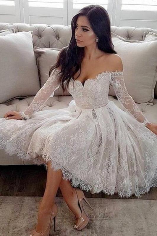 babyonlinedress.de bietet Sie Modern Weiße Brautkleider Kurz A Linie online an. Knee Lange Hochzeitskleider Mit Ärmel für Sie zur Hochzeit gehen.